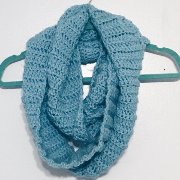 Knit infinity Scarf - Picture 1 of 1